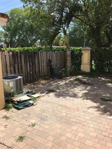 170 SE 6th Rd, Homestead, FL 33030