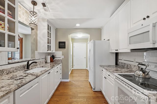 7224 Swans Run Road, Charlotte, NC 28226