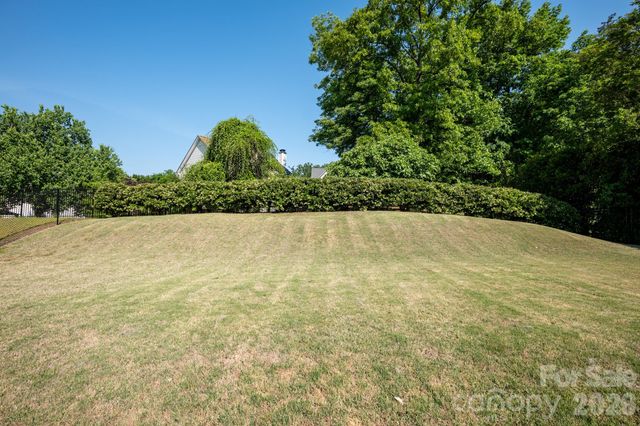 7224 Swans Run Road, Charlotte, NC 28226