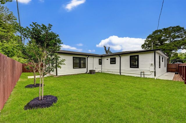 6618 Winton Street, Houston, TX 77021