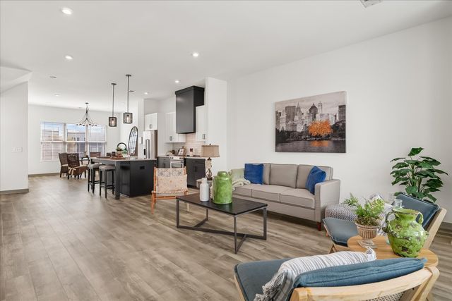 2001 Edison Park Ln, Nashville, TN 37209