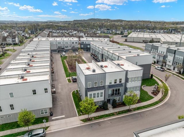 2001 Edison Park Ln, Nashville, TN 37209