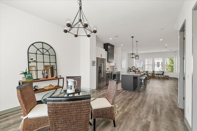 2001 Edison Park Ln, Nashville, TN 37209