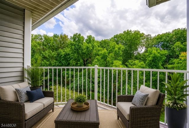 107 Rachel Ct, Franklin Twp., NJ 08823