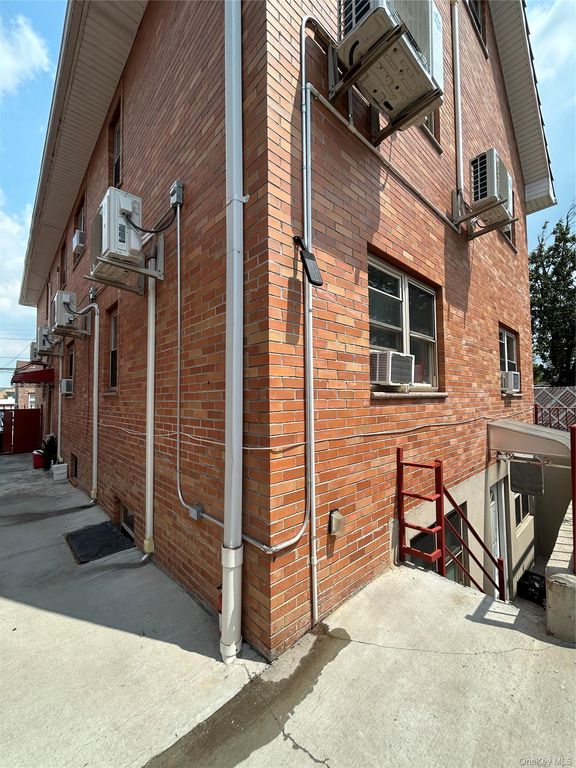 76-18 57th Road, Middle Village, NY 11379 — photo 4