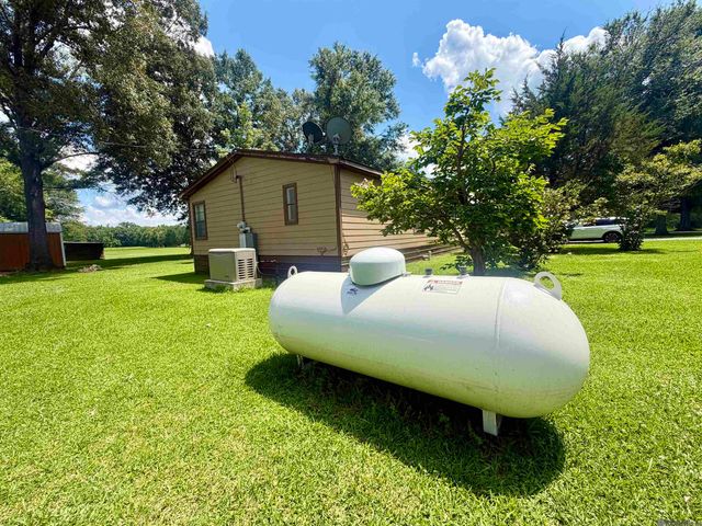 24632 Brian Rd, Zachary, LA 70791