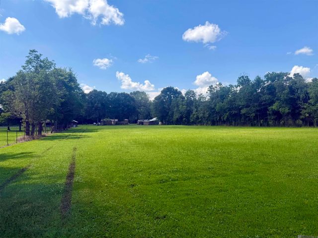 24632 Brian Rd, Zachary, LA 70791