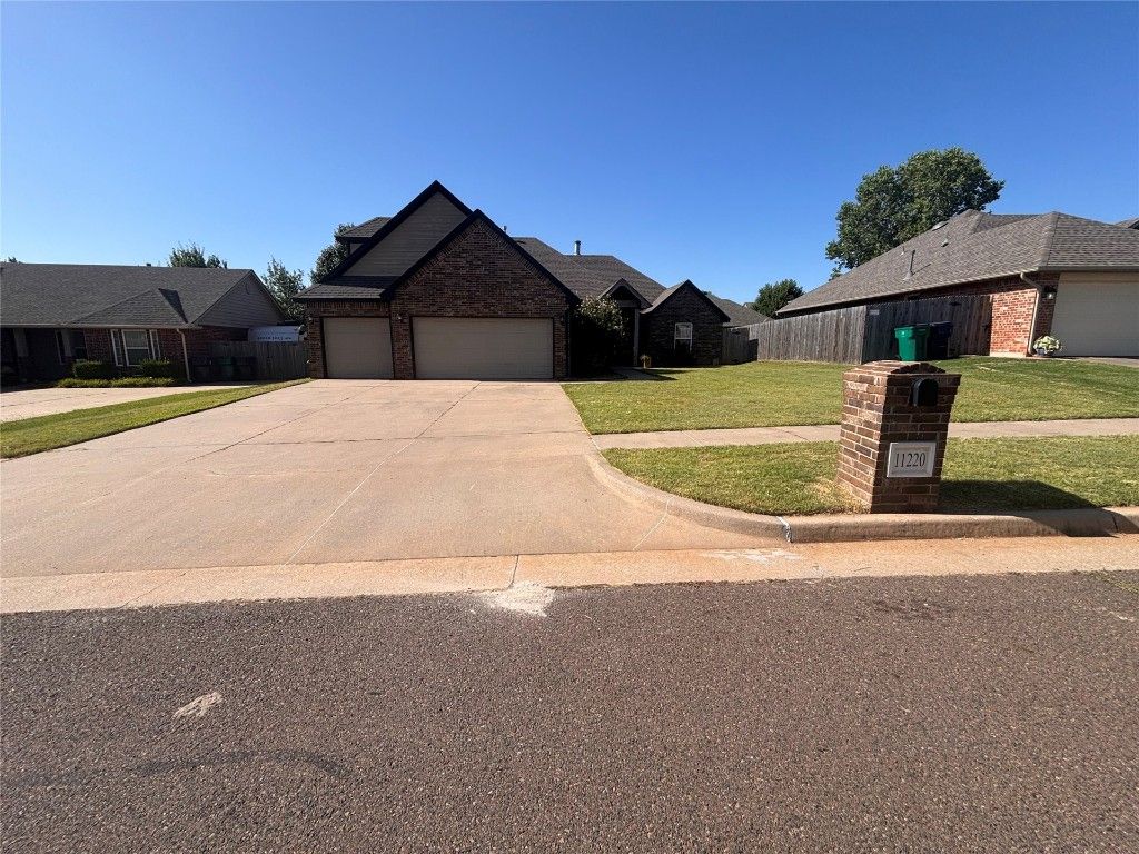 11220 NW 102nd Street, Yukon, OK 73099