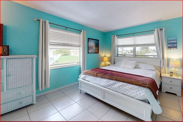 11440 1ST STREET E 6, Treasure Island, FL 33706