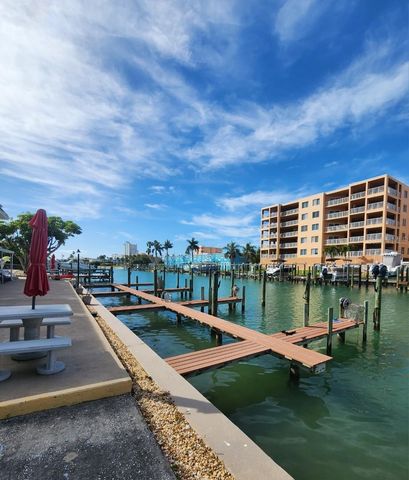 11440 1ST STREET E 6, Treasure Island, FL 33706