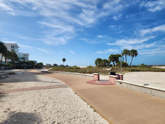 11440 1ST STREET E 6, Treasure Island, FL 33706