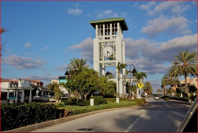 11440 1ST STREET E 6, Treasure Island, FL 33706