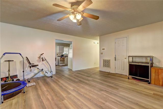 241 E Ash E Street, Social Circle, GA 30025