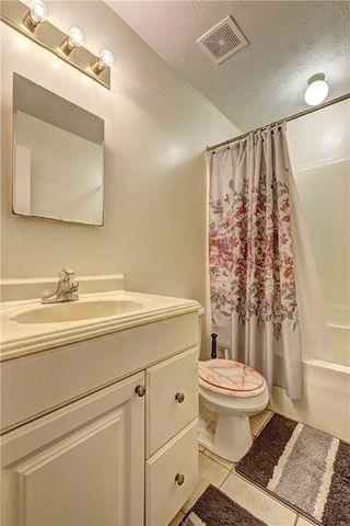 241 E Ash E Street, Social Circle, GA 30025