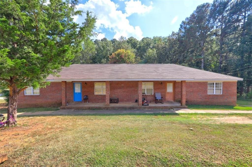 241 E Ash E Street, Social Circle, GA 30025