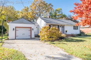 15174 Charluene Drive, Fenton, MI 48430