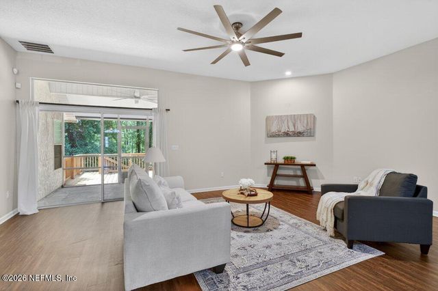 1634 MAJESTIC VIEW Lane, Orange Park, FL 32003