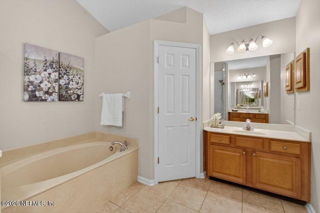 1634 MAJESTIC VIEW Lane, Orange Park, FL 32003