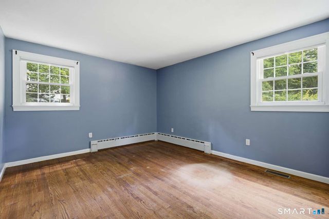 16 Ramblewood Drive, Branford, CT 06405