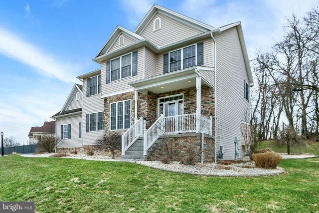 5 MADISON CIRCLE, Carlisle, PA 17015
