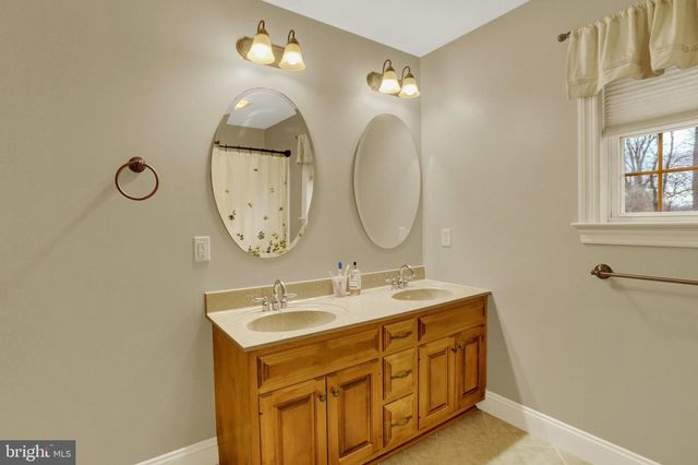 5 MADISON CIRCLE, Carlisle, PA 17015