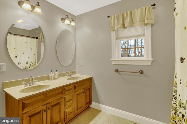 5 MADISON CIRCLE, Carlisle, PA 17015