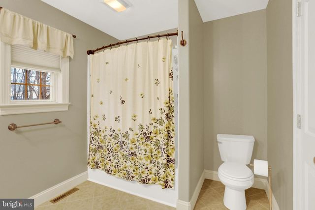 5 MADISON CIRCLE, Carlisle, PA 17015