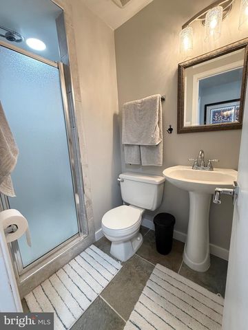 2847 CHABLIS CIR, Woodbridge, VA 22192