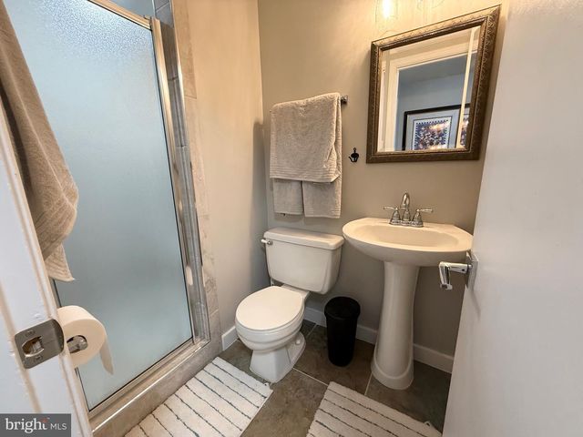 2847 CHABLIS CIR, Woodbridge, VA 22192