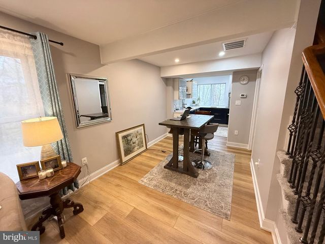 2847 CHABLIS CIR, Woodbridge, VA 22192