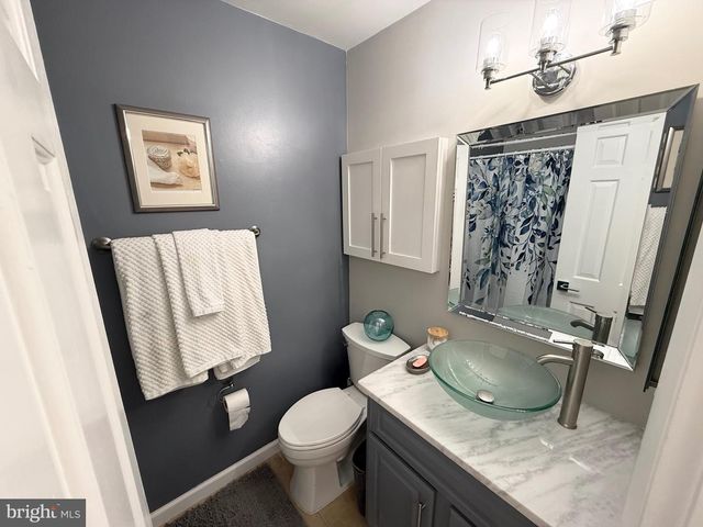 2847 CHABLIS CIR, Woodbridge, VA 22192