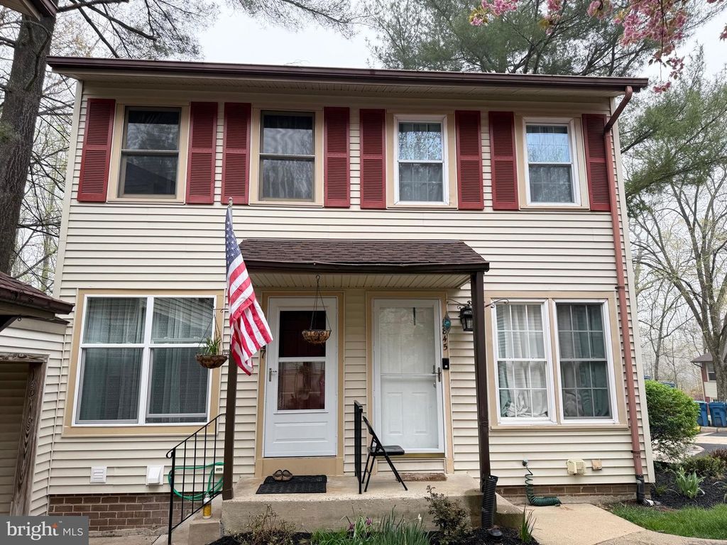 2847 CHABLIS CIR, Woodbridge, VA 22192