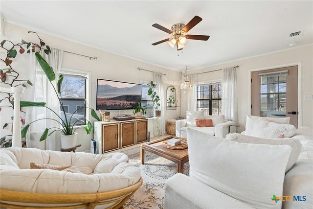 105 S Peach Street, Little River Academy, TX 76554