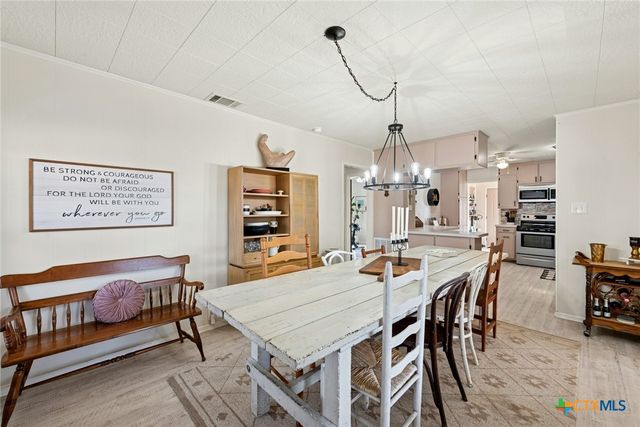 105 S Peach Street, Little River Academy, TX 76554