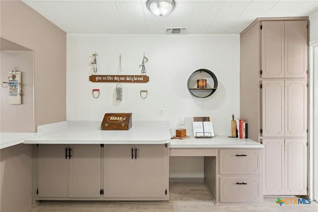 105 S Peach Street, Little River Academy, TX 76554