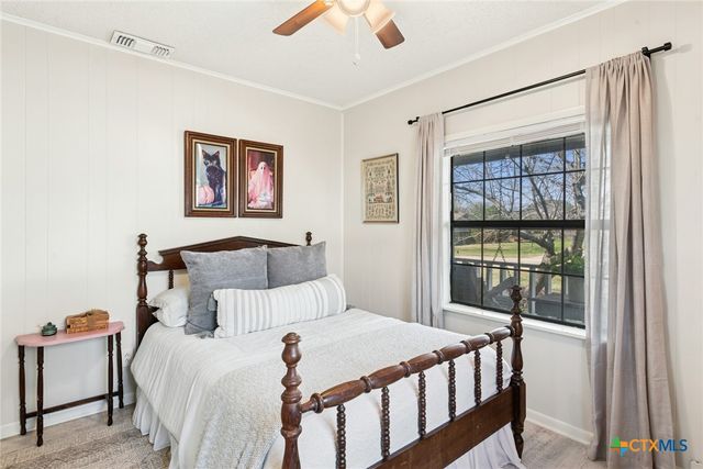 105 S Peach Street, Little River Academy, TX 76554