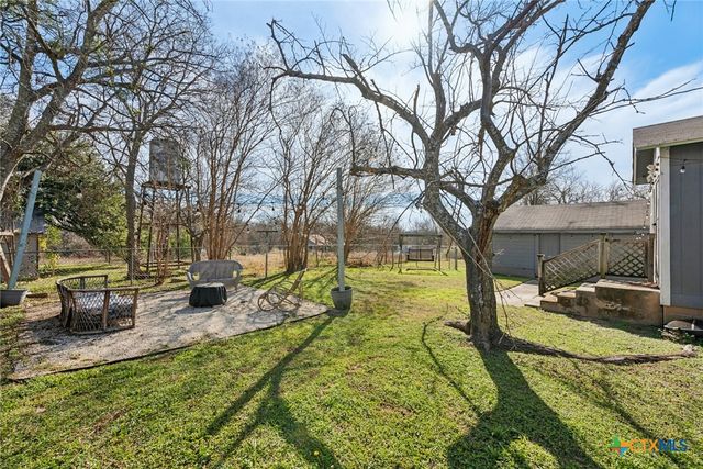 105 S Peach Street, Little River Academy, TX 76554