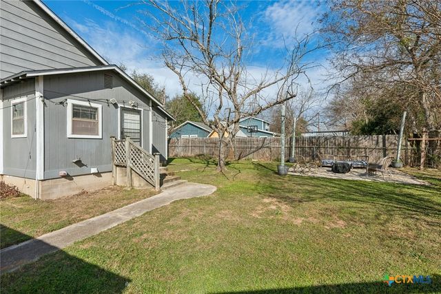 105 S Peach Street, Little River Academy, TX 76554