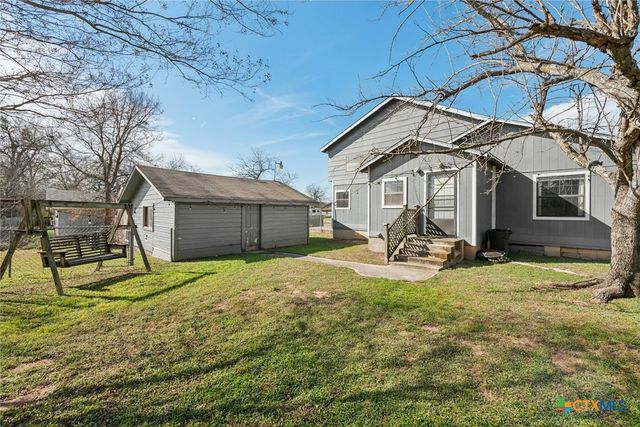 105 S Peach Street, Little River Academy, TX 76554