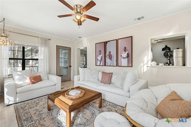 105 S Peach Street, Little River Academy, TX 76554