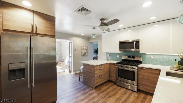 1399 Birch Hill Rd, Mountainside Boro, NJ 07092