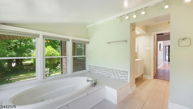 1399 Birch Hill Rd, Mountainside Boro, NJ 07092
