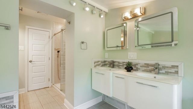 1399 Birch Hill Rd, Mountainside Boro, NJ 07092