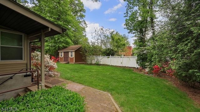 1399 Birch Hill Rd, Mountainside Boro, NJ 07092