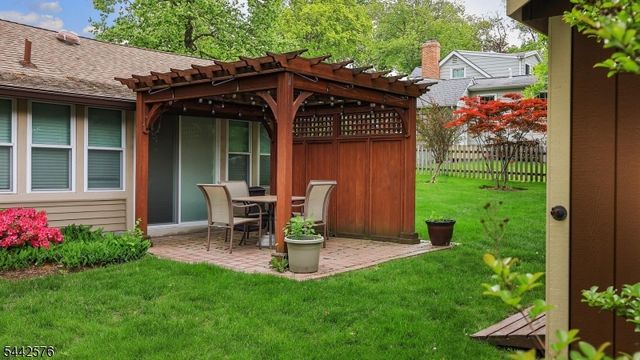 1399 Birch Hill Rd, Mountainside Boro, NJ 07092