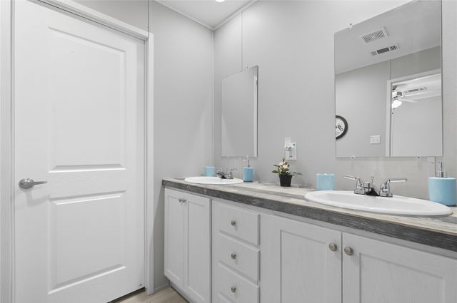 6213 Maine Trail, Granbury, TX 76048