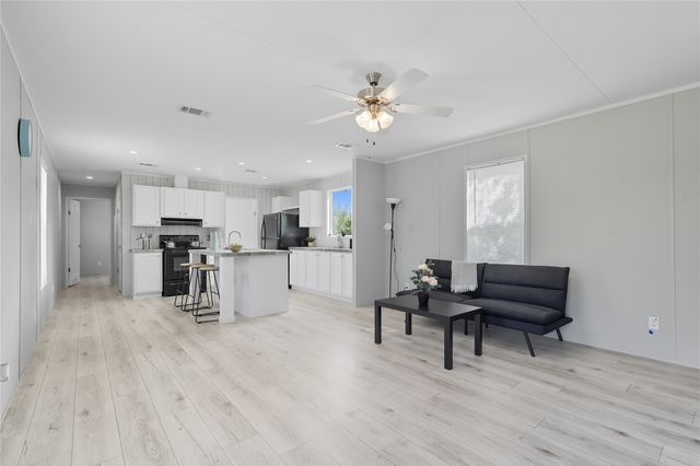 6213 Maine Trail, Granbury, TX 76048