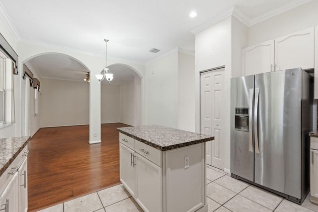 3956 Torres Circle, West Palm Beach, FL 33409