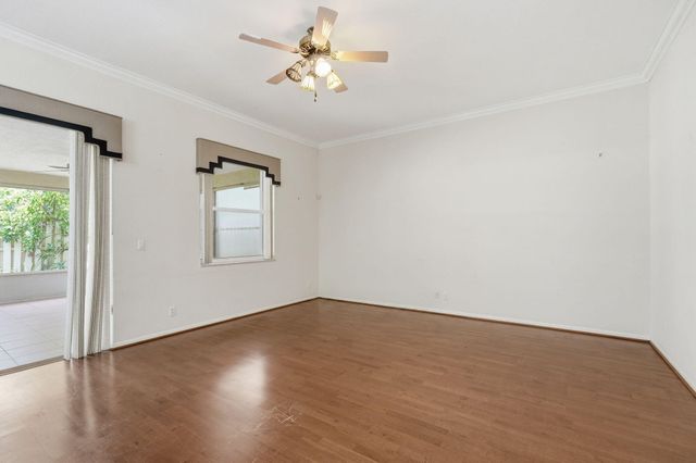 3956 Torres Circle, West Palm Beach, FL 33409