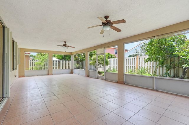 3956 Torres Circle, West Palm Beach, FL 33409